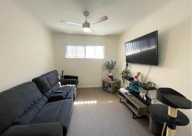 Photo - 26 Yarra Way, Nirimba QLD 4551 - Image 3