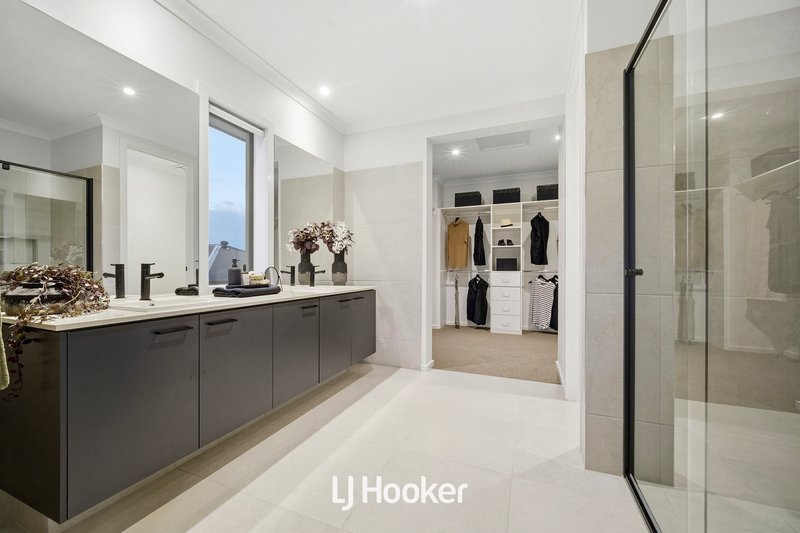 Photo - 26 Zagros Street, Clyde North VIC 3978 - Image 12