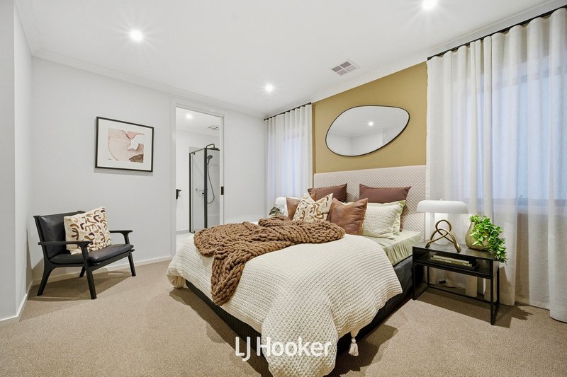 Photo - 26 Zagros Street, Clyde North VIC 3978 - Image 16
