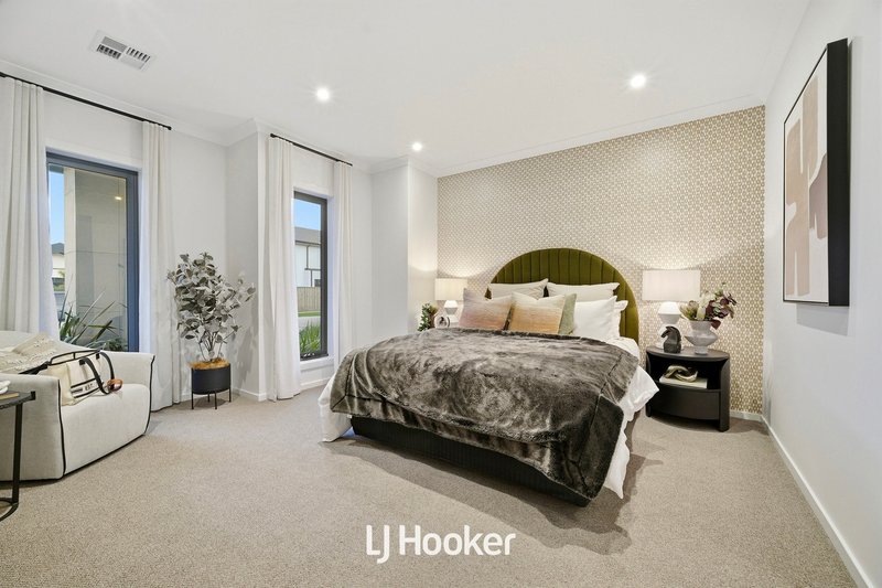 Photo - 26 Zagros Street, Clyde North VIC 3978 - Image 19