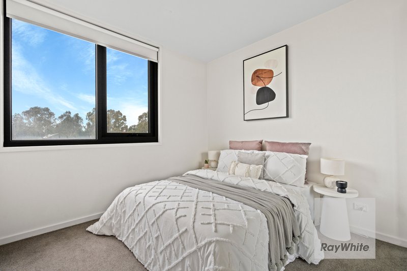 Photo - 26 Zenith Rise, Bundoora VIC 3083 - Image 14