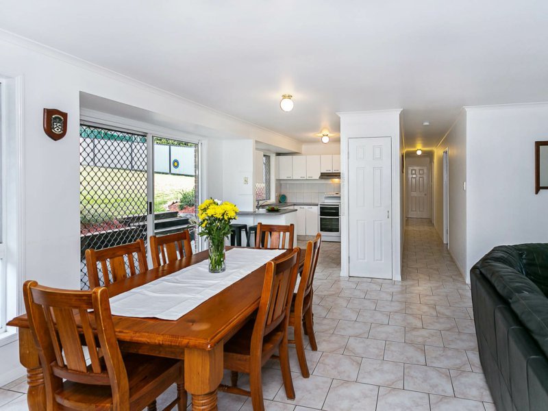 Photo - 26 Ziedan Drive, Mudgeeraba QLD 4213 - Image 11