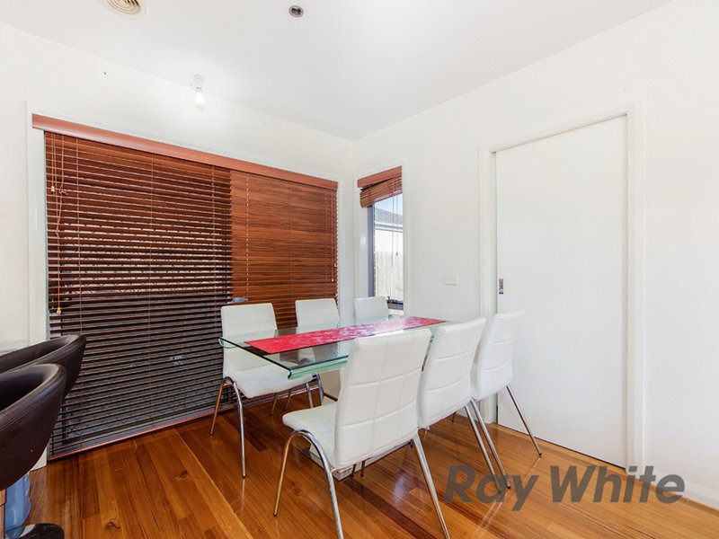 Photo - 2/60 Bent Street, St Albans VIC 3021 - Image 3