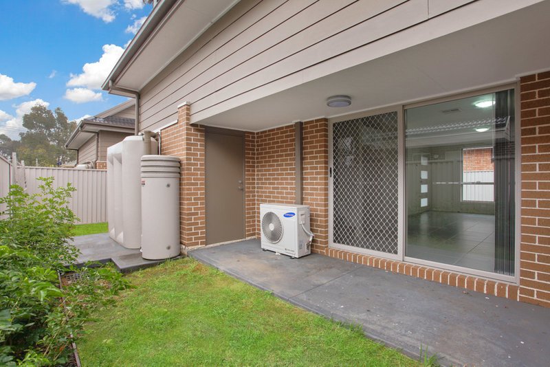 Photo - 2/60 Brisbane Street, Oxley Park NSW 2760 - Image 6