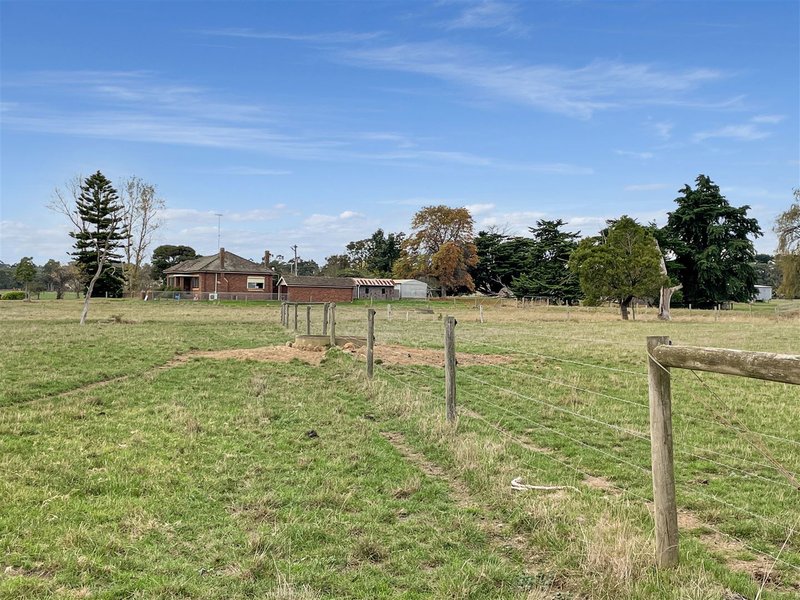 Photo - 260 Church Road, Hazelwood North VIC 3840 - Image 17