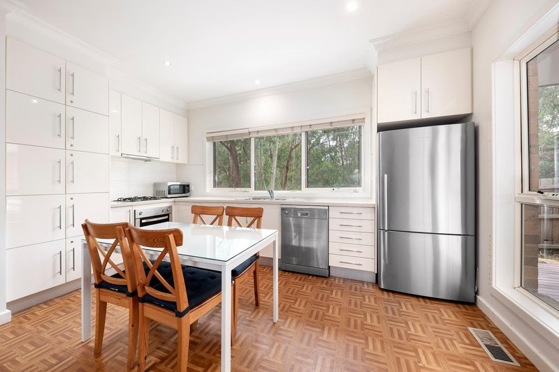 Photo - 2/60 Glengarry Avenue, Burwood VIC 3125 - Image 3