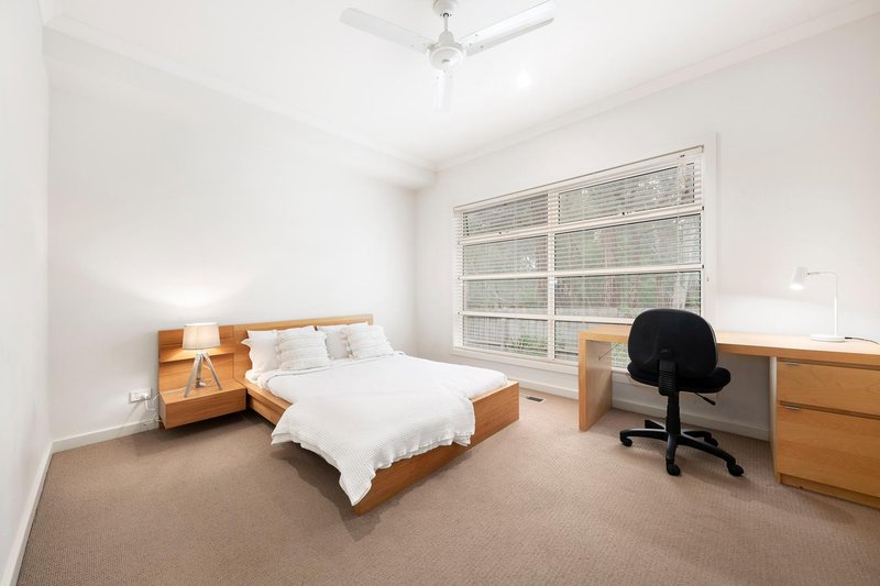 Photo - 2/60 Glengarry Avenue, Burwood VIC 3125 - Image 4