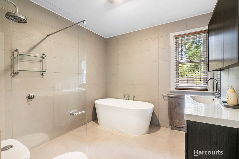 Photo - 2/60 Glenvale Road, Ringwood North VIC 3134 - Image 5