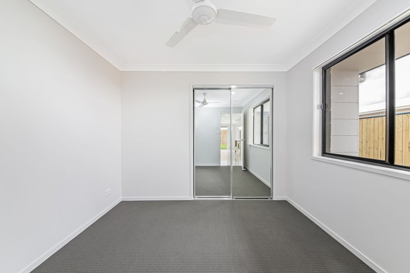 Photo - 2/60 Kevin Mulroney Drive, Flinders View QLD 4305 - Image 5