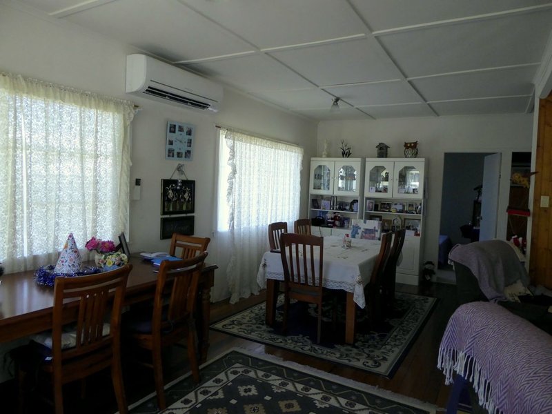 Photo - 260 Klingner Road, Kippa-Ring QLD 4021 - Image 3