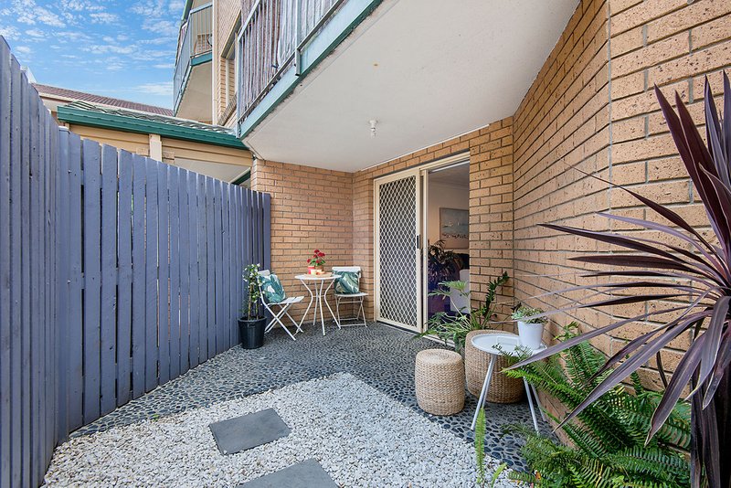 Photo - 2/60 Lamington Av. , Lutwyche QLD 4030 - Image 8