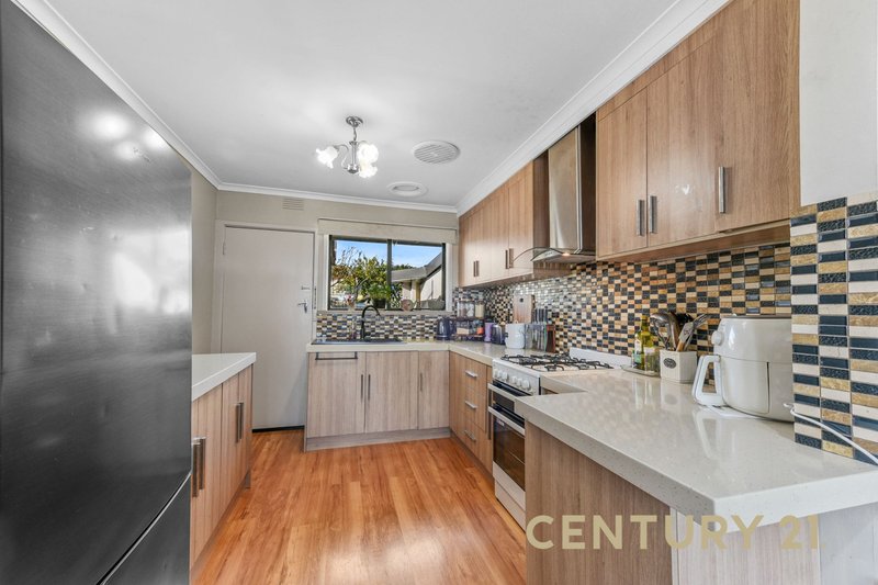 Photo - 2/60 Louis Street, Doveton VIC 3177 - Image 3