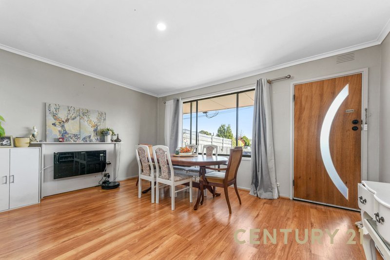 Photo - 2/60 Louis Street, Doveton VIC 3177 - Image 4