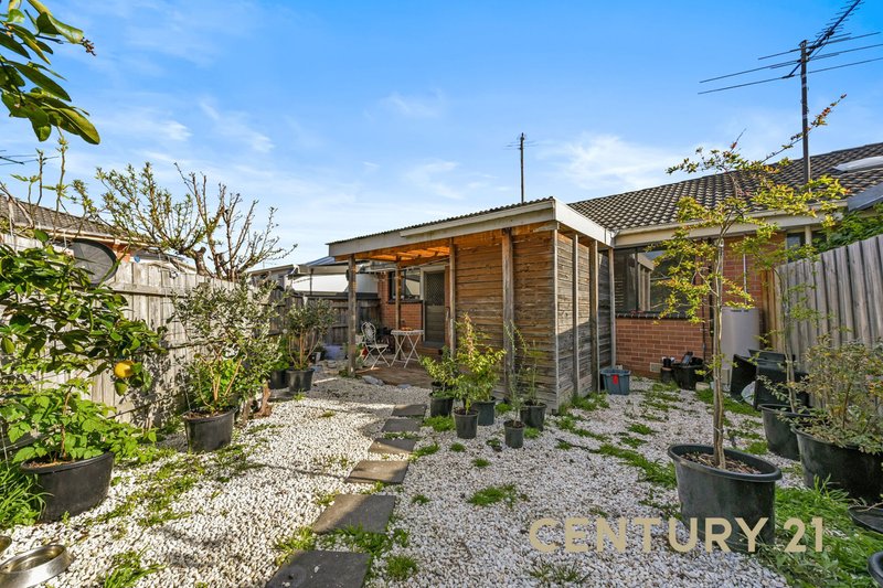 Photo - 2/60 Louis Street, Doveton VIC 3177 - Image 7