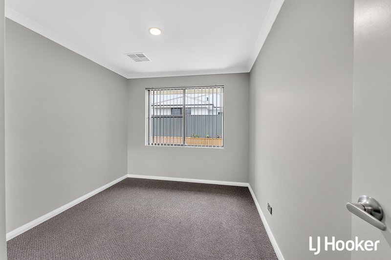 Photo - 260 Matison Street, Southern River WA 6110 - Image 15
