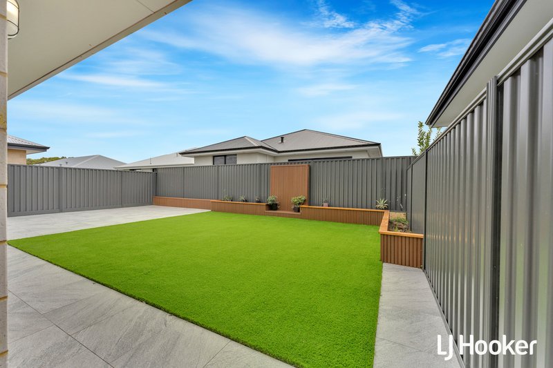Photo - 260 Matison Street, Southern River WA 6110 - Image 22