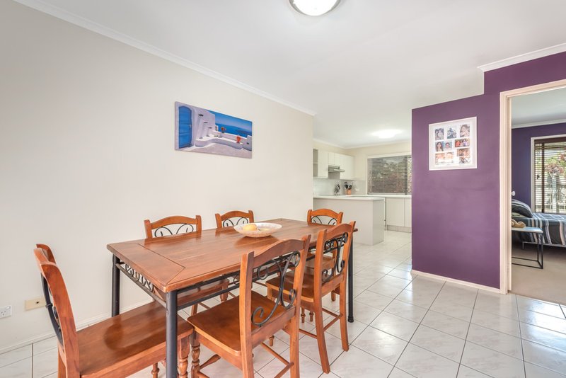 Photo - 260 Mildura Drive, Helensvale QLD 4212 - Image 5