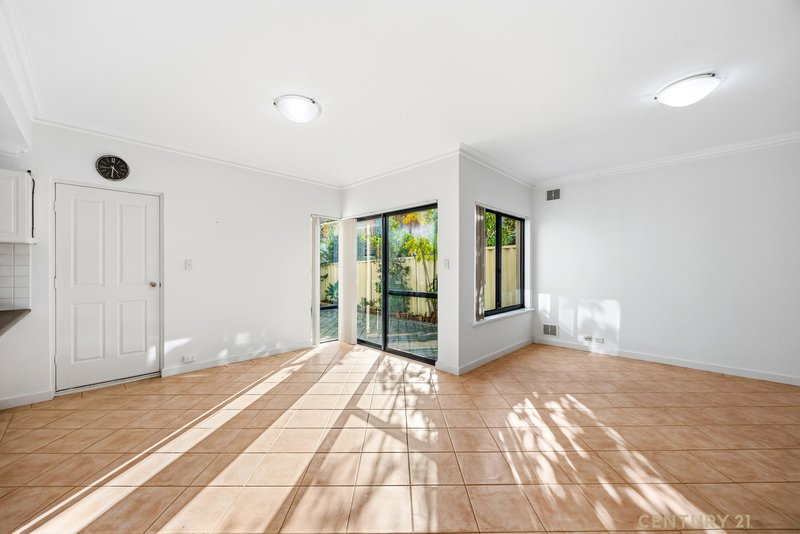 Photo - 2/60 Sandgate Street, South Perth WA 6151 - Image 6