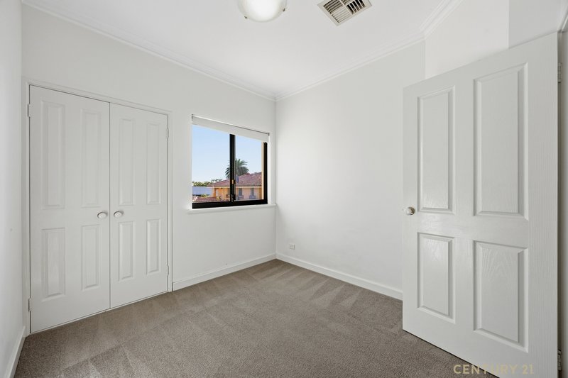 Photo - 2/60 Sandgate Street, South Perth WA 6151 - Image 12
