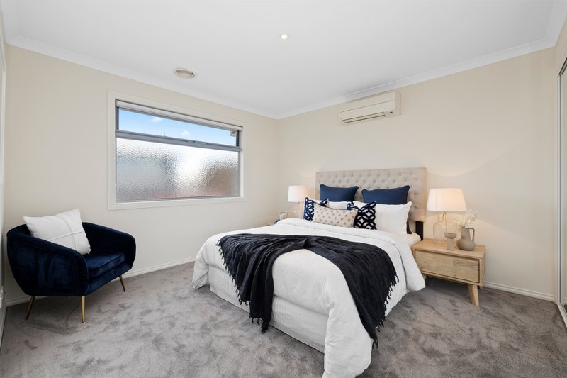 Photo - 2/60 Wilson Street, Cheltenham VIC 3192 - Image 11