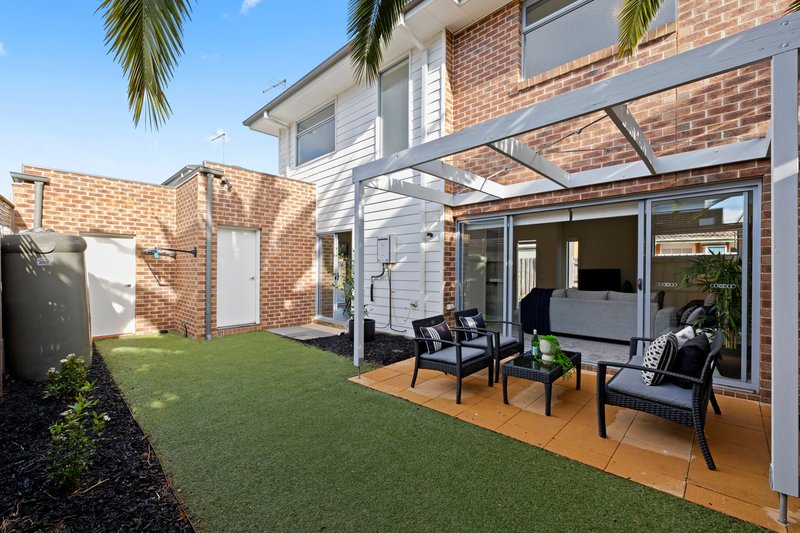 Photo - 2/60 Wilson Street, Cheltenham VIC 3192 - Image 13