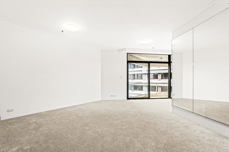 Photo - 2601/187 Liverpool Street, Sydney NSW 2000 - Image 1