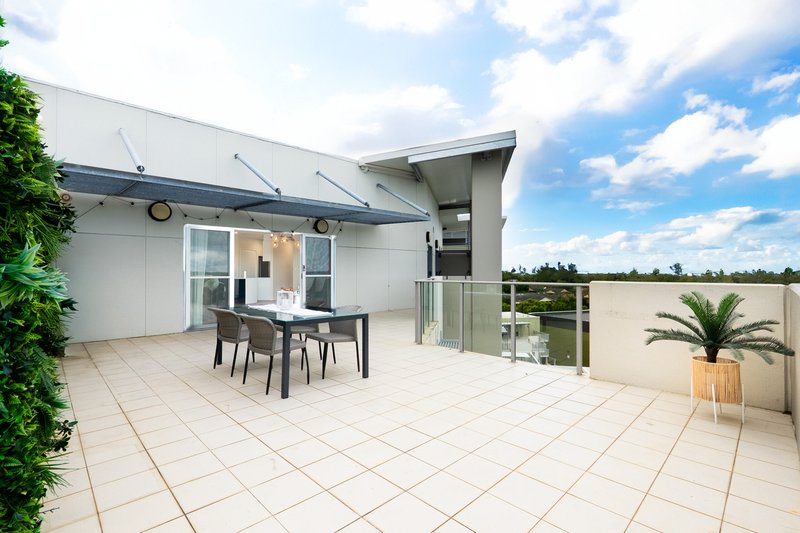 Photo - 2602/111 Lindfield Road, Helensvale QLD 4212 - Image 3