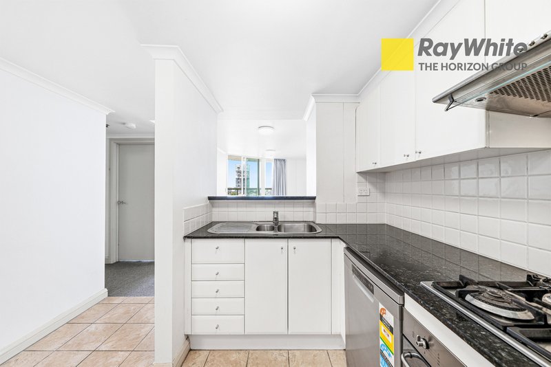 Photo - 2602/348-354 Sussex Street, Sydney NSW 2000 - Image 8