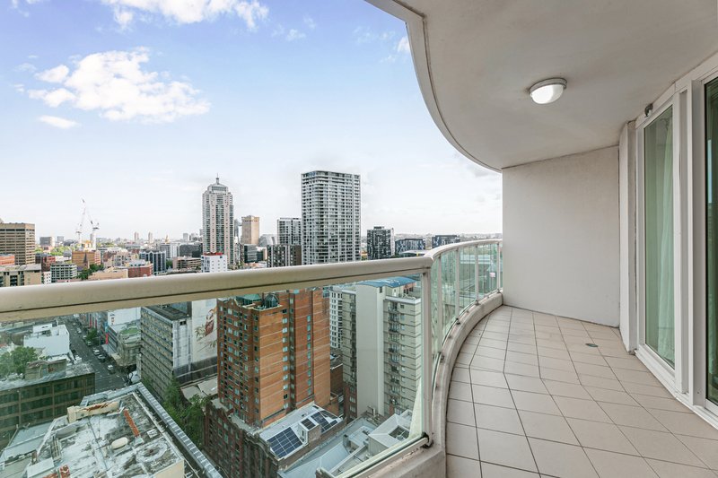 Photo - 2602/348-354 Sussex Street, Sydney NSW 2000 - Image 7