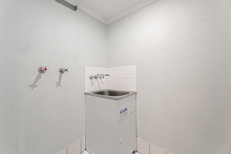 Photo - 2602/348-354 Sussex Street, Sydney NSW 2000 - Image 8
