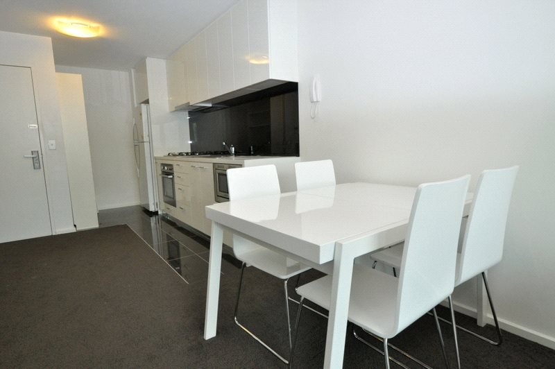 Photo - 2603/241 City Road, Southbank VIC 3006 - Image 3