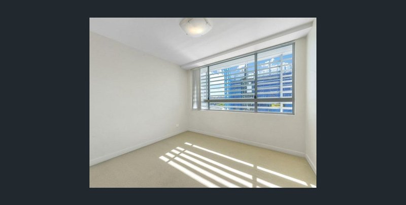 Photo - 2603/92 Quay Street, Brisbane City QLD 4000 - Image 6