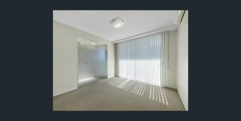 Photo - 2603/92 Quay Street, Brisbane City QLD 4000 - Image 7