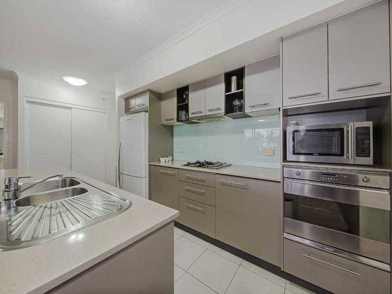 Photo - 2604/79 Albert Street, Brisbane QLD 4000 - Image 7