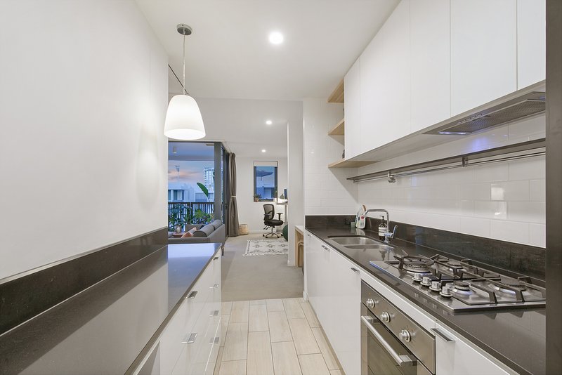 Photo - 2605/3 Gibbon Street, Woolloongabba QLD 4102 - Image 7