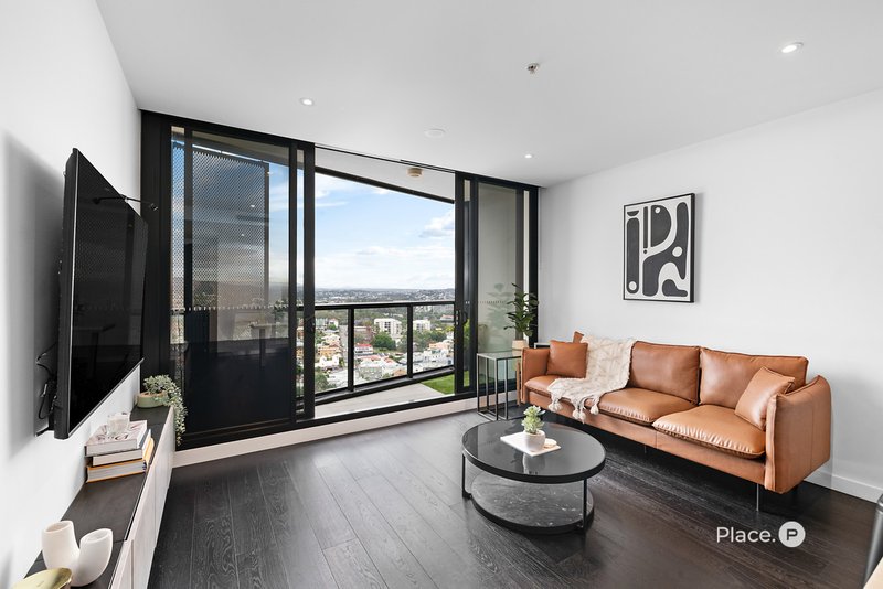 Photo - 2609/179 Alfred Street, Fortitude Valley QLD 4006 - Image 2