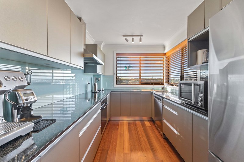 Photo - 2/61 Carter Street, Cammeray NSW 2062 - Image 3
