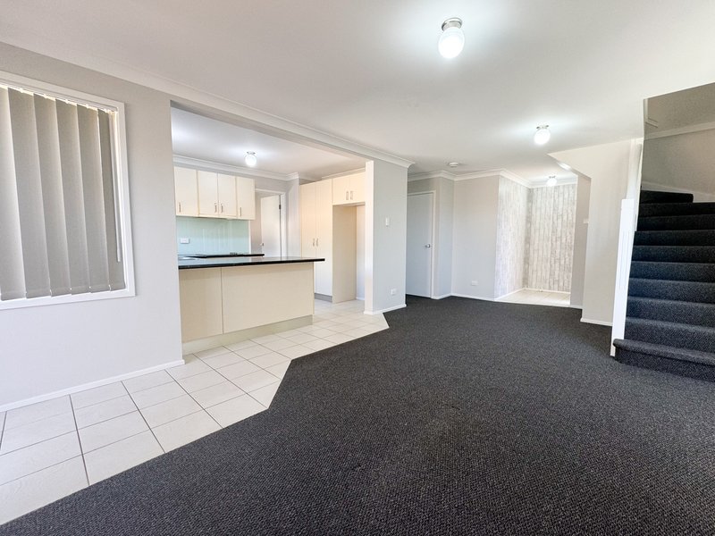 Photo - 2/61 College Street, Cambridge Park NSW 2747 - Image 3