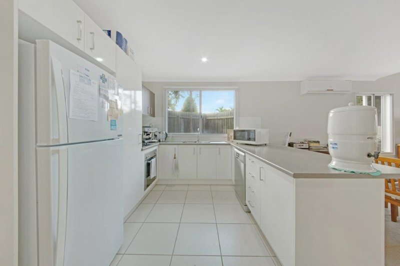 Photo - 26/1 Collins Lane, Kin Kora QLD 4680 - Image 2