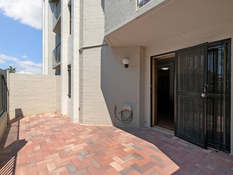 Photo - 2/61 Elizabeth Street, South Perth WA 6151 - Image 6