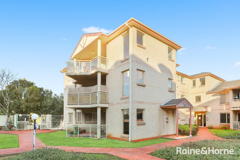 Photo - 26/1 Hillview Street, Roselands NSW 2196 - Image 3