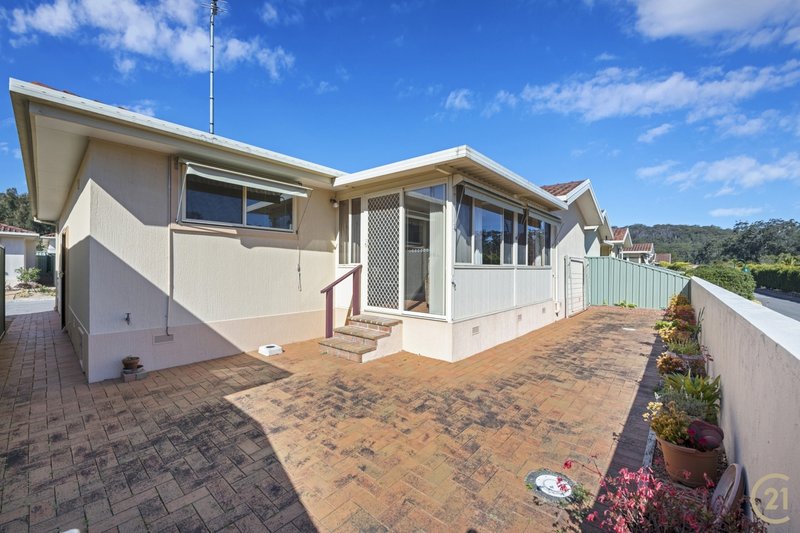 Photo - 2/61 Karalta Road, Erina NSW 2250 - Image 8