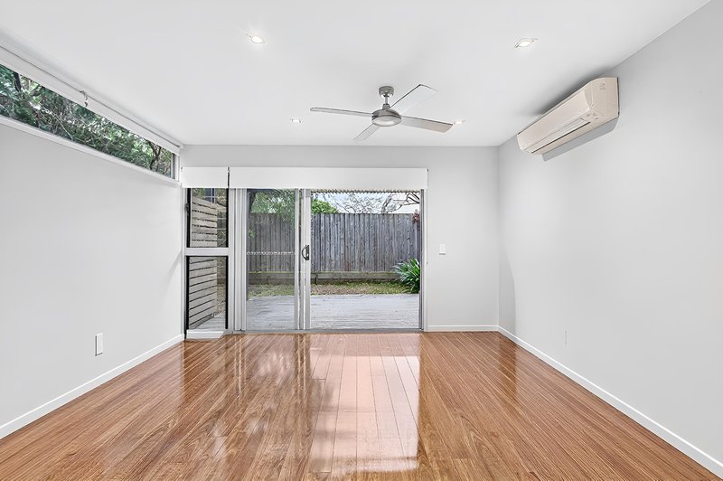 Photo - 2/61 Killeen Street, Nundah QLD 4012 - Image 7