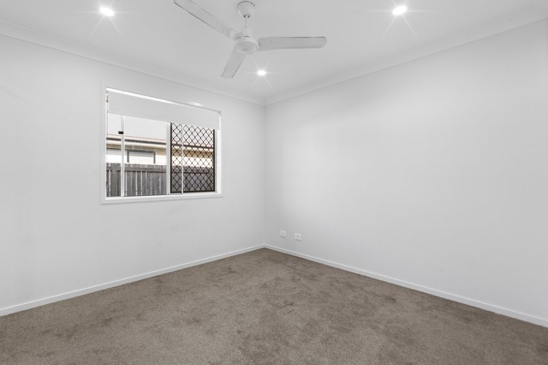 Photo - 2/61 Montana Circuit, Logan Reserve QLD 4133 - Image 6