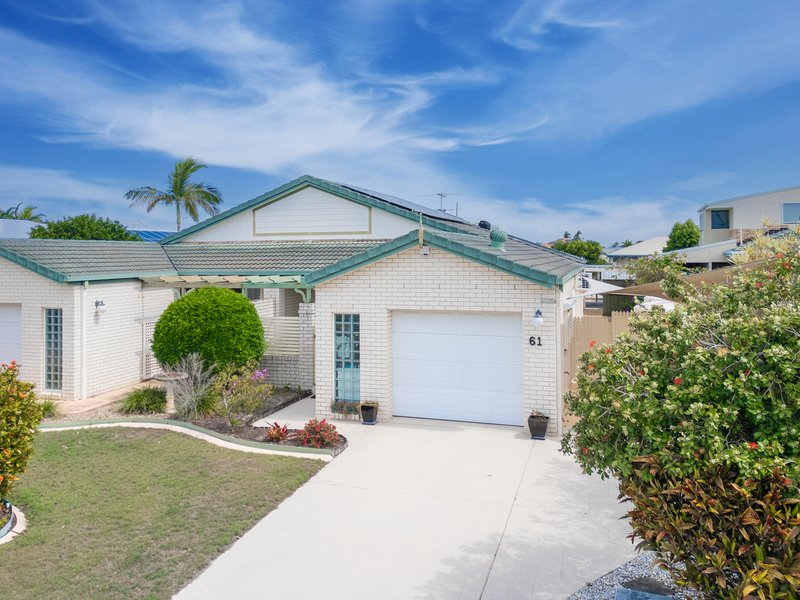 Photo - 2/61 Pacific Drive, Banksia Beach QLD 4507 - Image 1