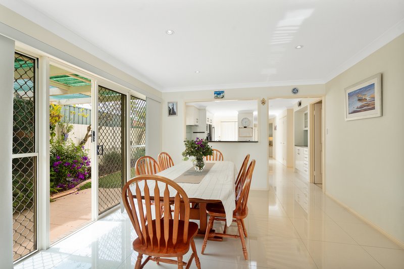 Photo - 2/61 Pacific Drive, Banksia Beach QLD 4507 - Image 8