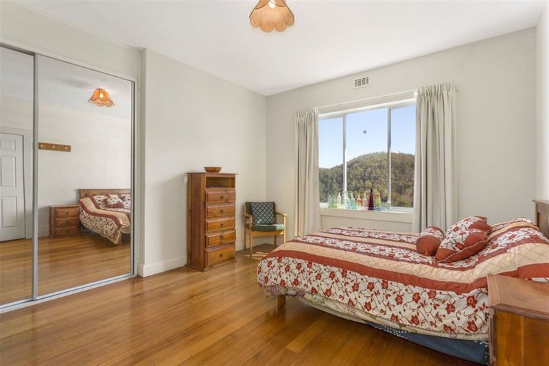 Photo - 261 Upper York Street, West Launceston TAS 7250 - Image 2