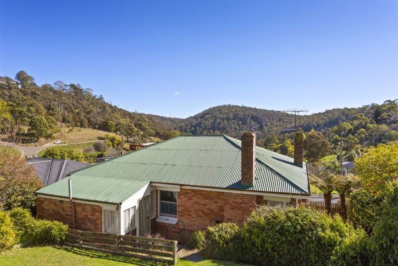 Photo - 261 Upper York Street, West Launceston TAS 7250 - Image 9