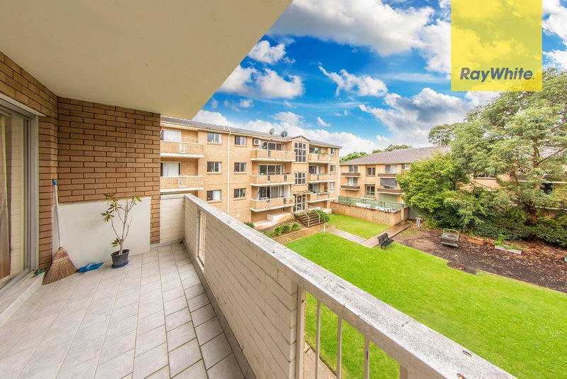 Photo - 26/10-12 Thomas Street, Parramatta NSW 2150 - Image 4