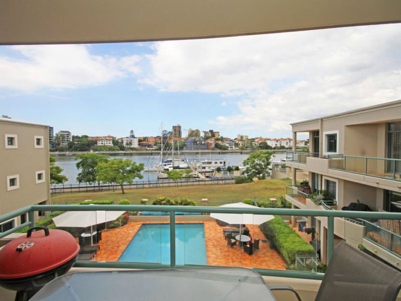 Photo - 26/10 Goodwin Street, Kangaroo Point QLD 4169 - Image 6